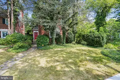 4729 Macarthur Boulevard NW, Washington, DC 20007 - Photo 1