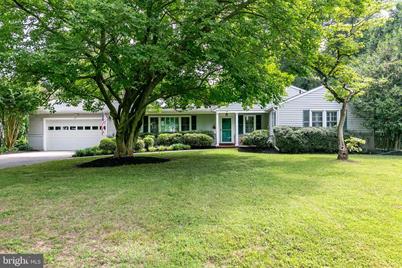 17 Linstead Road - Photo 1
