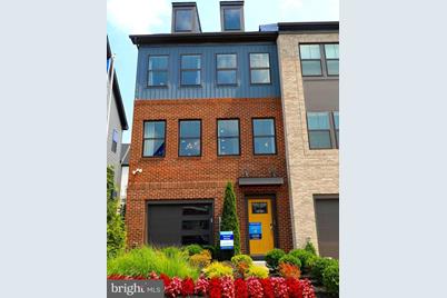 719 Allegheny Ave - Photo 1