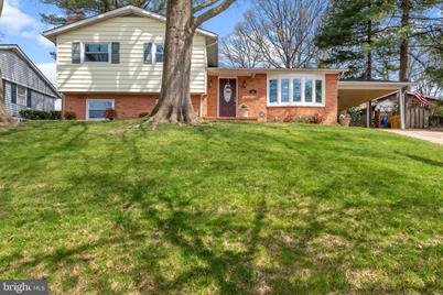 116 Kingbrook Road, Linthicum Heights, MD 21090 - Photo 1