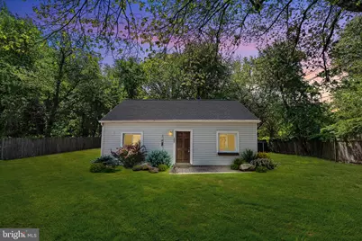 285 Thompson Avenue E, Glen Burnie, MD 21060 - Photo 1