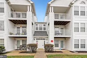 2402 Autumn Harvest Ct, Odenton, MD 21113 - Photo 1