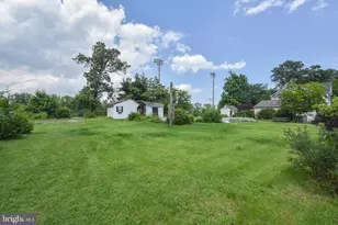 226 Oakwood Rd, Edgewater, MD 21037 - Photo 1