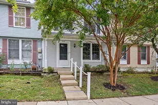 262 Woodoak Ct, Glen Burnie, MD 21061 - Photo 1