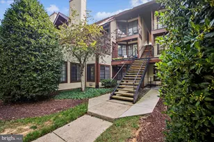 1611 Airy Hill Ct, Crofton, MD 21114 - Photo 1