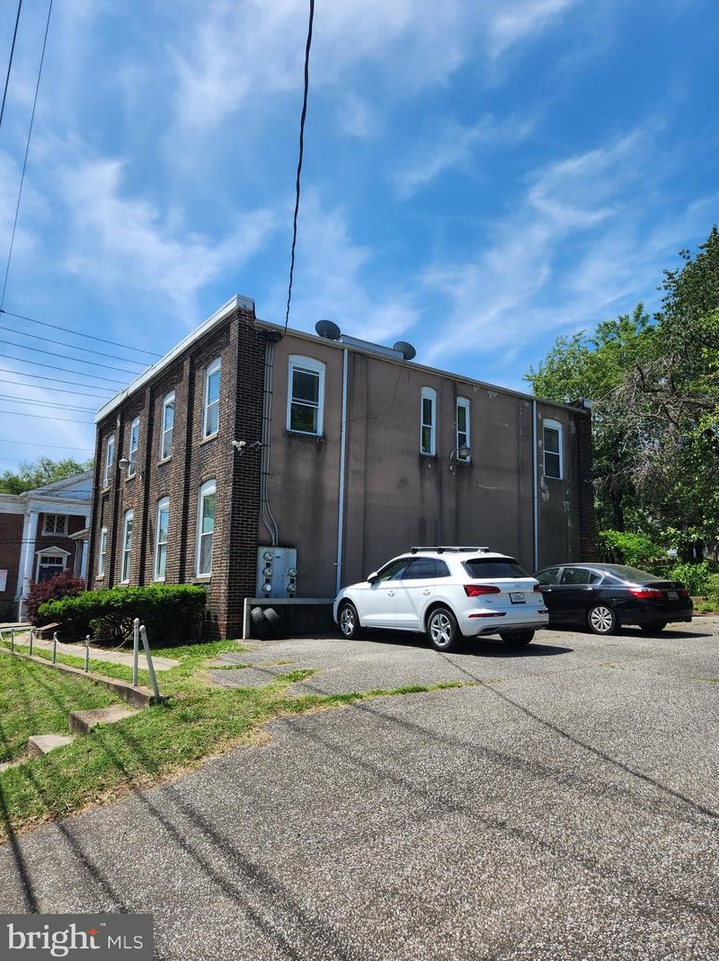 1428 Church St, Baltimore, MD 21226-1270