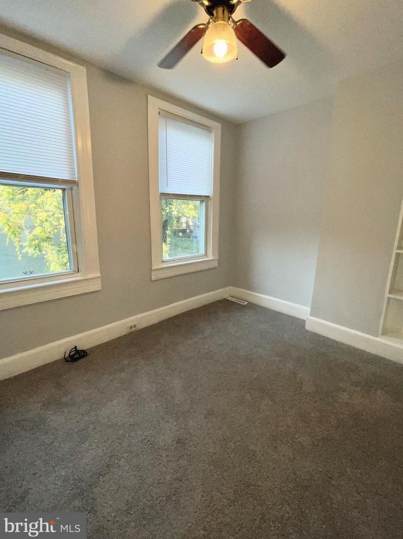 4022 Massachusetts Ave, Baltimore MD  21229-3765 exterior