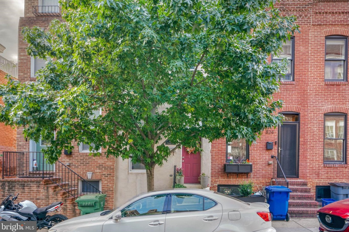 826 Highland Ave, Baltimore, MD 21224-5132