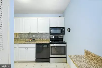 1 E University Parkway #406, Baltimore, MD 21218 - Photo 1