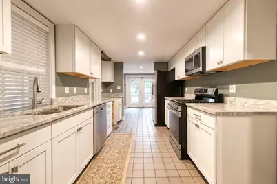 233 S Washington Street, Baltimore, MD 21231 - Photo 1