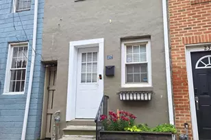 237 S Chapel St, Baltimore, MD 21231 - Photo 1