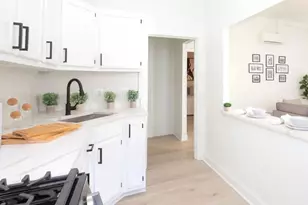 840 Park Ave, Baltimore, MD 21201 - Photo 1