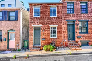 240 S Chapel St, Baltimore, MD 21231 - Photo 1