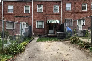 1036 Cooks Ln, Baltimore, MD 21229 - Photo 1