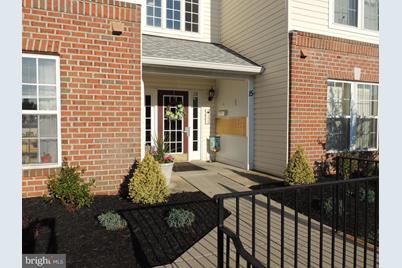 15 Brook Farm Court #15M - Photo 1