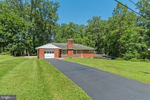 905 Dunellen Dr, Towson, MD 21286 - Photo 1