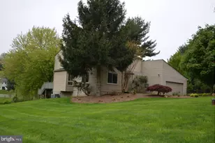 7 Huntmeadow Ct, Owings Mills, MD 21117 - Photo 1