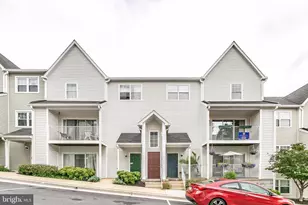 553 McManus, Towson, MD 21286 - Photo 1