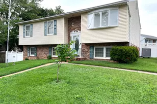 7024 Sollers Point Rd, Baltimore, MD 21222 - Photo 1