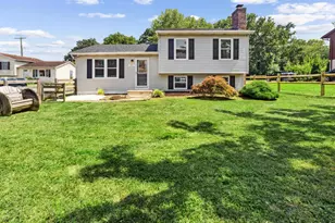 949 N Marlyn Ave, Essex, MD 21221 - Photo 1