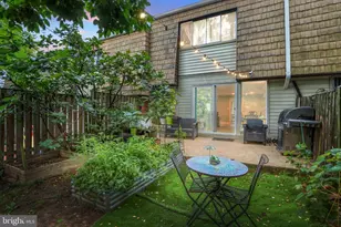 7314 Park Village Ct, Pikesville, MD 21208 - Photo 1