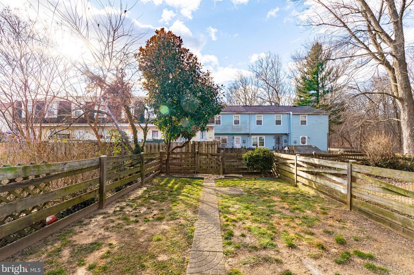 9 Monhegan Ct, Baltimore MD  21236-3325 exterior