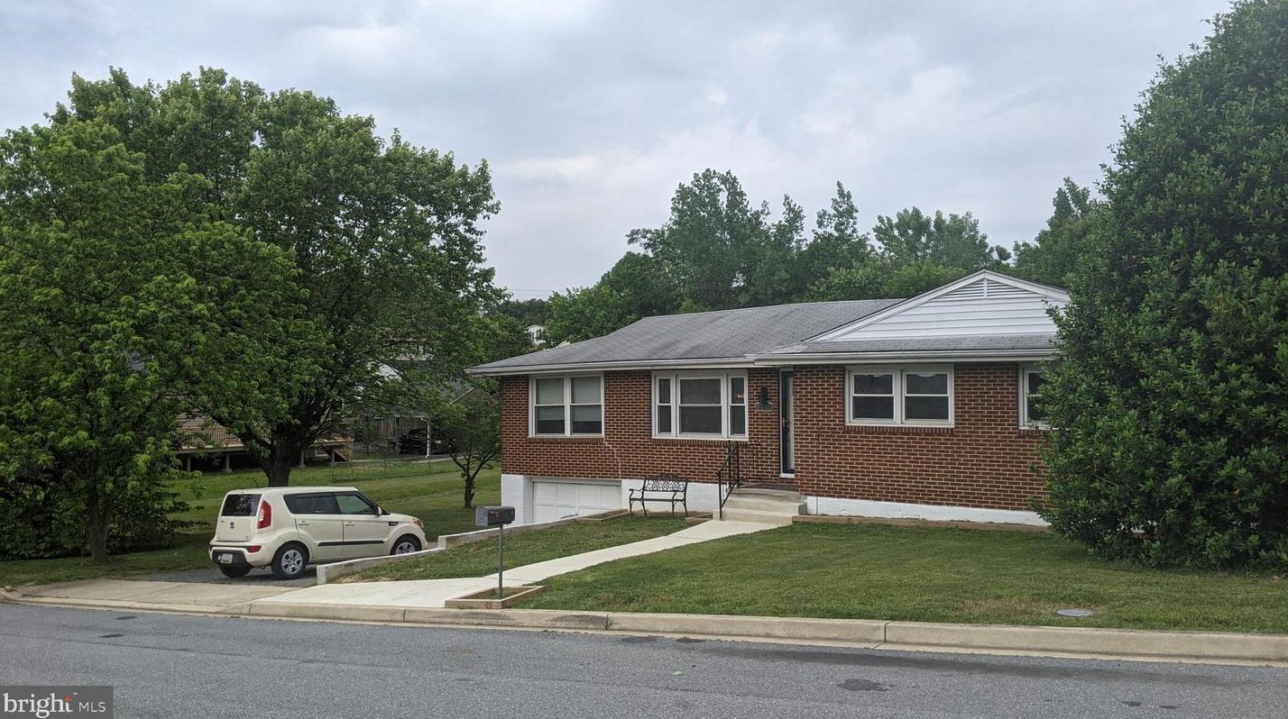 4312 Spencer St, Baltimore, MD 21227-4526