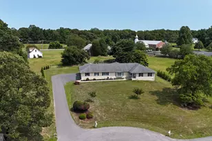 811 White Marsh Ct, Huntingtown, MD 20639 - Photo 1