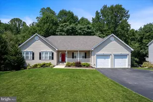 170 Coventry Ct, Owings, MD 20736 - Photo 1