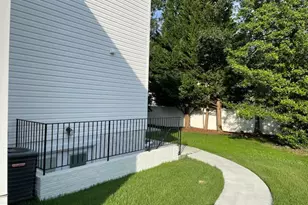 11704 Hazeltine Ct, Waldorf, MD 20602 - Photo 1
