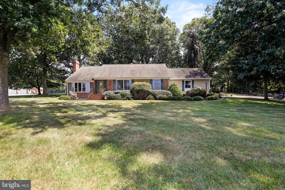 1315 Brilhart Dr, Hampstead, MD 21074 - MLS MDCR2001118 - Coldwell Banker