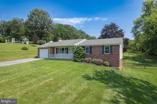 1876 Snydersburg Rd, Westminster, MD 21157 - Photo 1