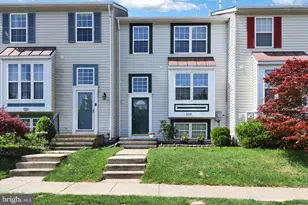 658 Boxwood Dr, Hampstead, MD 21074 - Photo 1