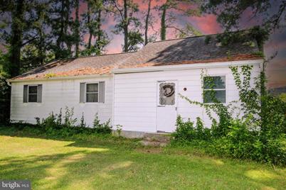 3609 Greenpoint Road - Photo 1