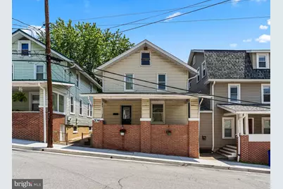 206 N Delaware Avenue, Brunswick, MD 21716 - Photo 1