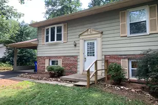 5635 Catoctin Ridge Dr, Mount Airy, MD 21771 - Photo 1