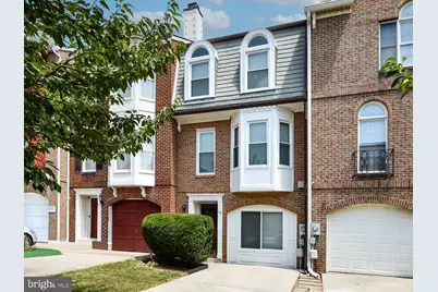 42 Victoria Square, Frederick, MD 21702 - Photo 1