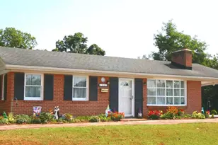 105 W C St, Brunswick, MD 21716 - Photo 1