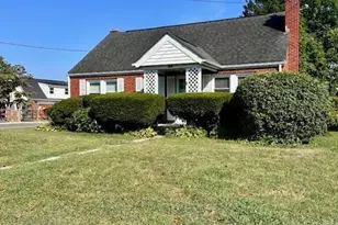 412 Lee Pl, Frederick, MD 21702 - Photo 1