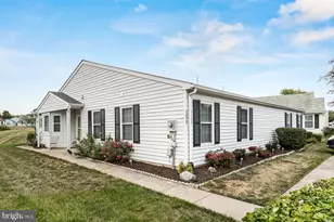 5627 Crabapple Dr, Frederick, MD 21703 - Photo 1