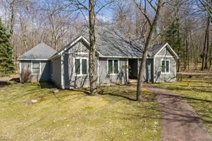 783 Mountainview Dr, Oakland, MD 21550 - Photo 1