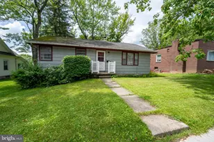 723 E Oak St, Oakland, MD 21550 - Photo 1