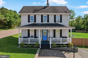 419 Oak St, Friendsville, MD 21531 - Photo 1