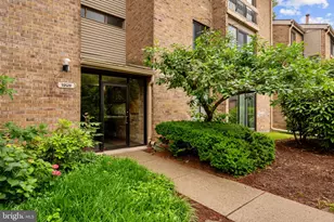 10528 Cross Fox Ln, Columbia, MD 21044 - Photo 1