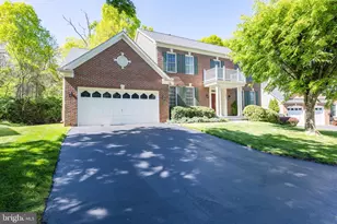 10834 Hillbrooke Ln, Potomac, MD 20854 - Photo 1