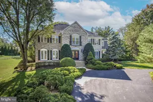 11108 Potomac View Dr, Potomac, MD 20854 - Photo 1