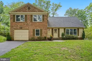 10620 Seneca Ridge Dr, Gaithersburg, MD 20886 - Photo 1