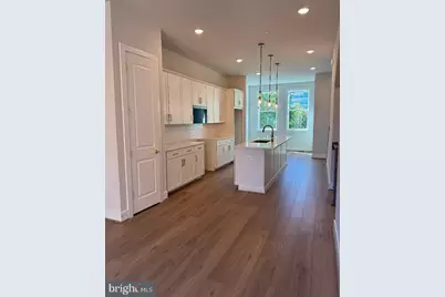 5869 Josiah Henson Pkwy, North Bethesda, MD 20852 - Photo 1