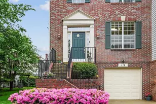 19 Vanderbilt Ct, Rockville, MD 20850 - Photo 1