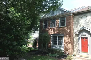 7 Sky Blue Ct, Germantown, MD 20874 - Photo 1